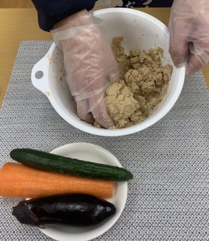 【新プログラムのご案内】京都の老舗「大安」ぬか漬けづくり体験教室 - バーベキューコート339で受講可能に！